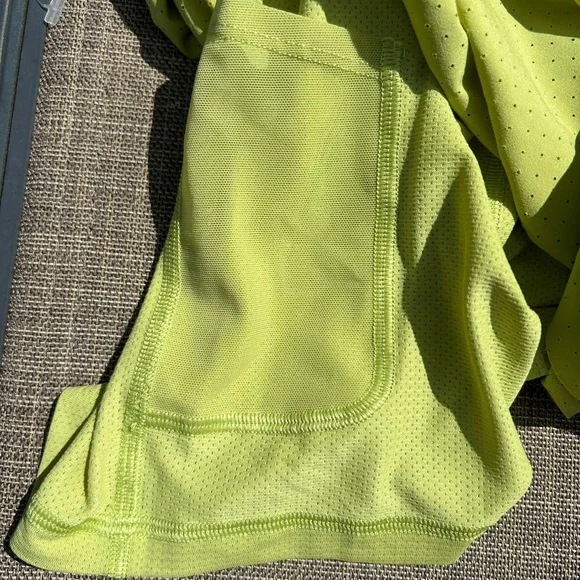 Lululemon Fast and Free short lined Wasabi. Mens size small - Picture 13 of 15